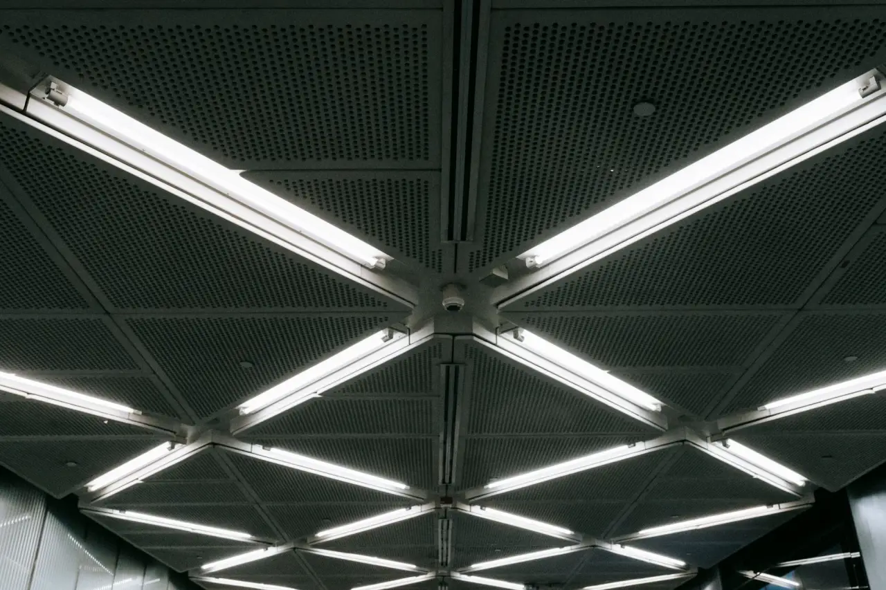 西南地区室内照明节能改造：LED灯管与球泡灯选型要点正文配图 1