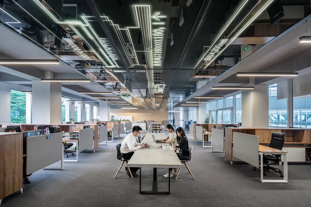西南地区室内照明方案：LED吸顶灯与筒灯选型指南